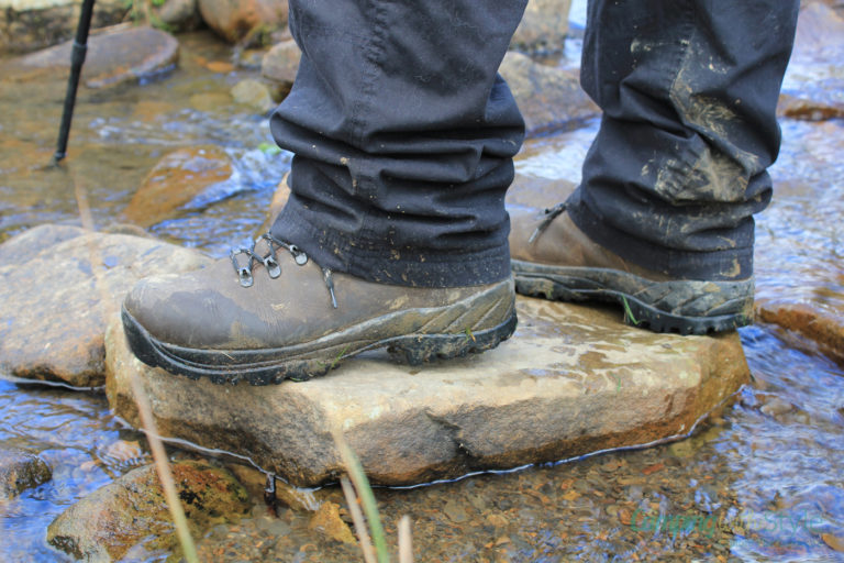 Hi-Tec V-Lite Helvellyn Walking Boots Review