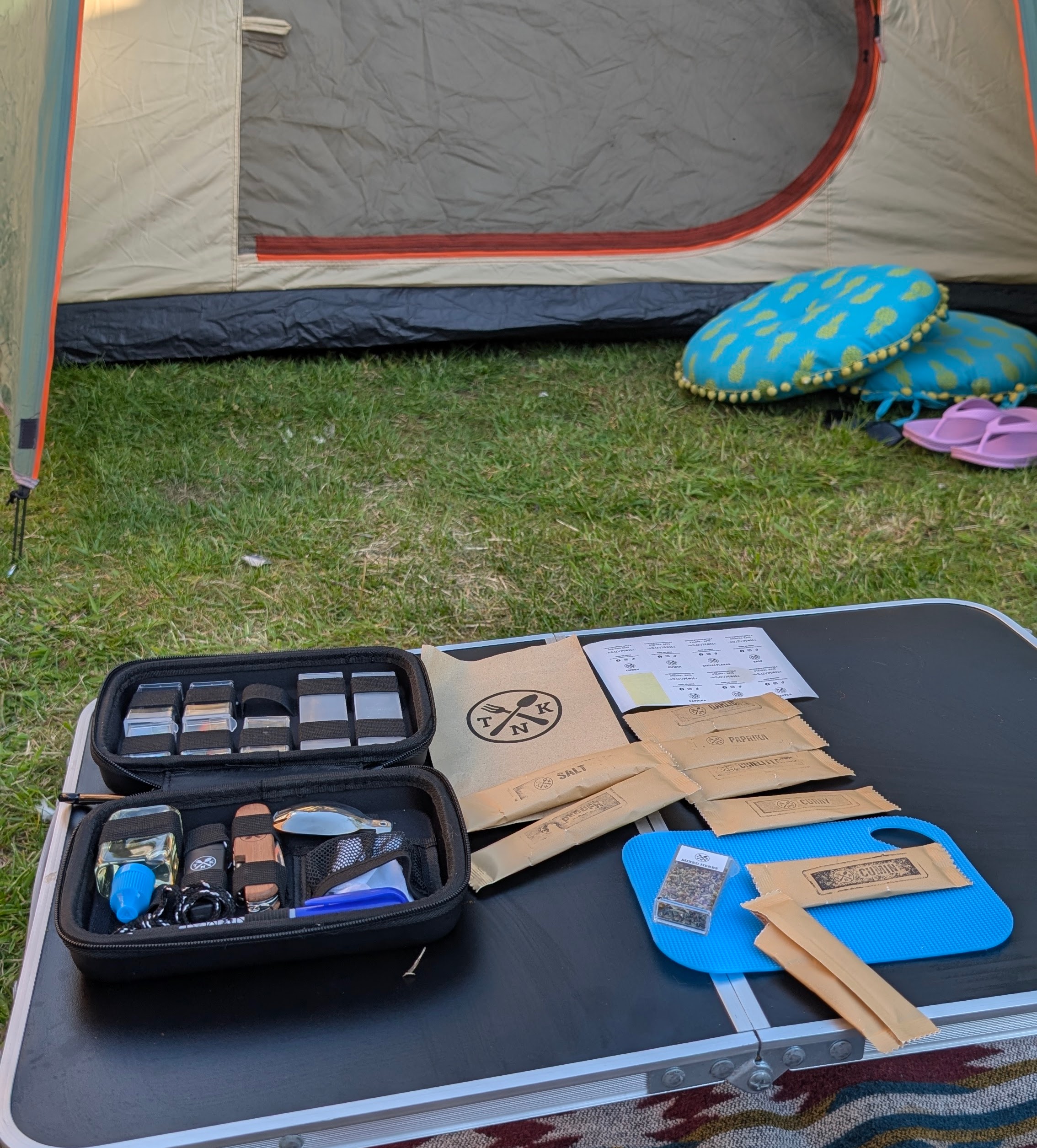 The Nomads Kitchen camping cooking kit